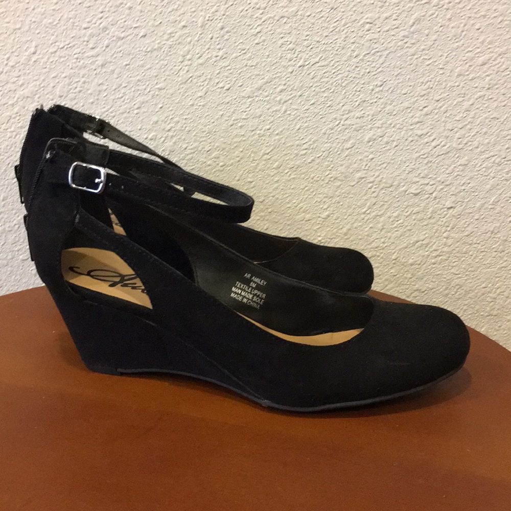 American Rag black wedge shoes 8
